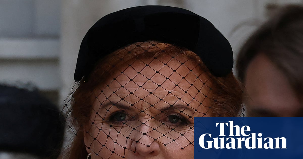 Jeffrey Epstein ‘threatened to destroy’ Sarah Ferguson before her apology | Jeffrey Epstein