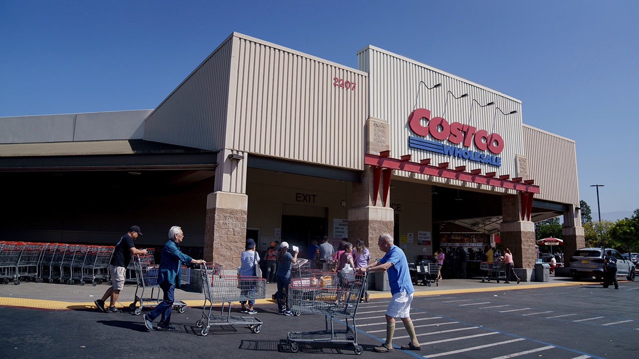 Costco’s new morning hours for executive members drive sales growth