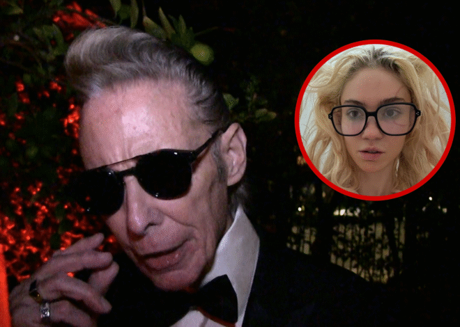 Celebrity Tattoo Artist Mark Mahoney Reacts to Grimes’ Face Tattoo