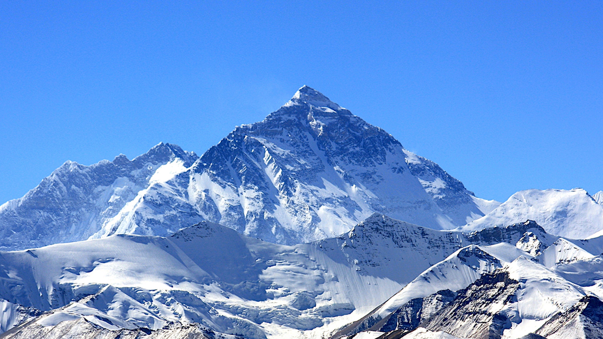 Hundreds of Mt. Everest Climbers Stuck on Mountain