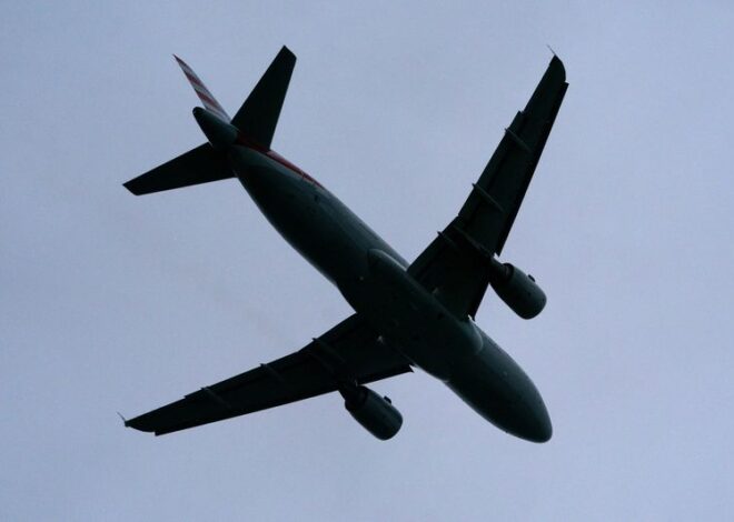 US expects more flight delays as controllers soon to miss paychecks