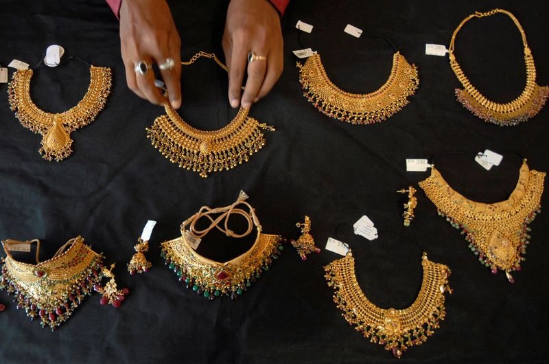 Gold smashes $4,000 milestone for first time in record run