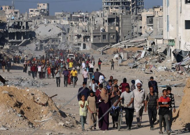 Gazans stream back home as Israel-Hamas ceasefire holds