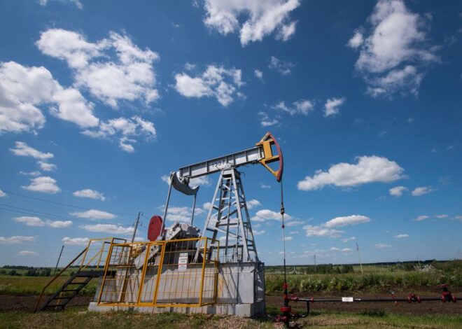Oil prices fall as concerns about supply glut mount