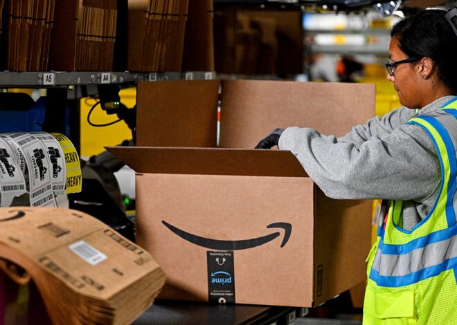 Amazon holiday jobs offer $23 hourly pay for seasonal workers this year