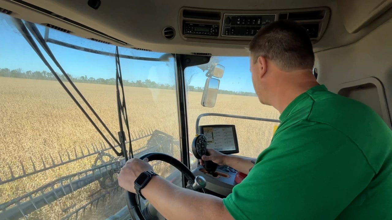 China trade freeze squeezes US soybean farmers as costs climb