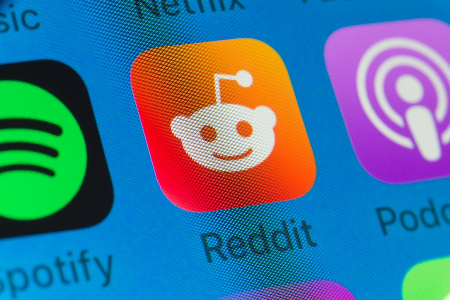 Reddit: Explosion Of Daily Users Invalidates ChatGPT Reference Scare