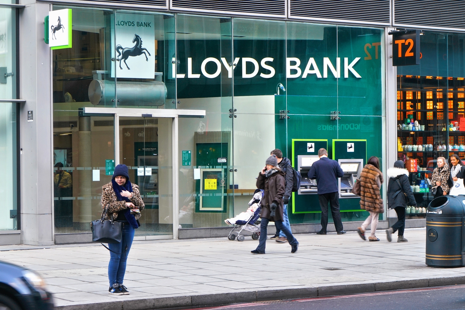 Is Lloyds Banking Group Still An Attractive Income Play Ahead Of Q3 2025 Earnings? (Downgrade)