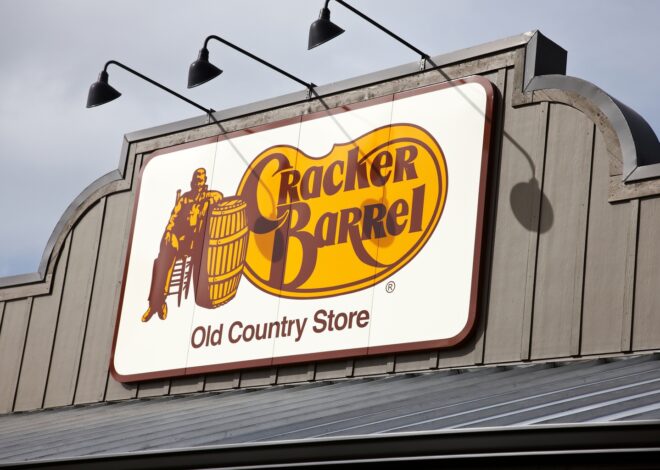 Cracker Barrel: Great Value, But Traffic Deterioration Is Concerning (Rating Downgrade)