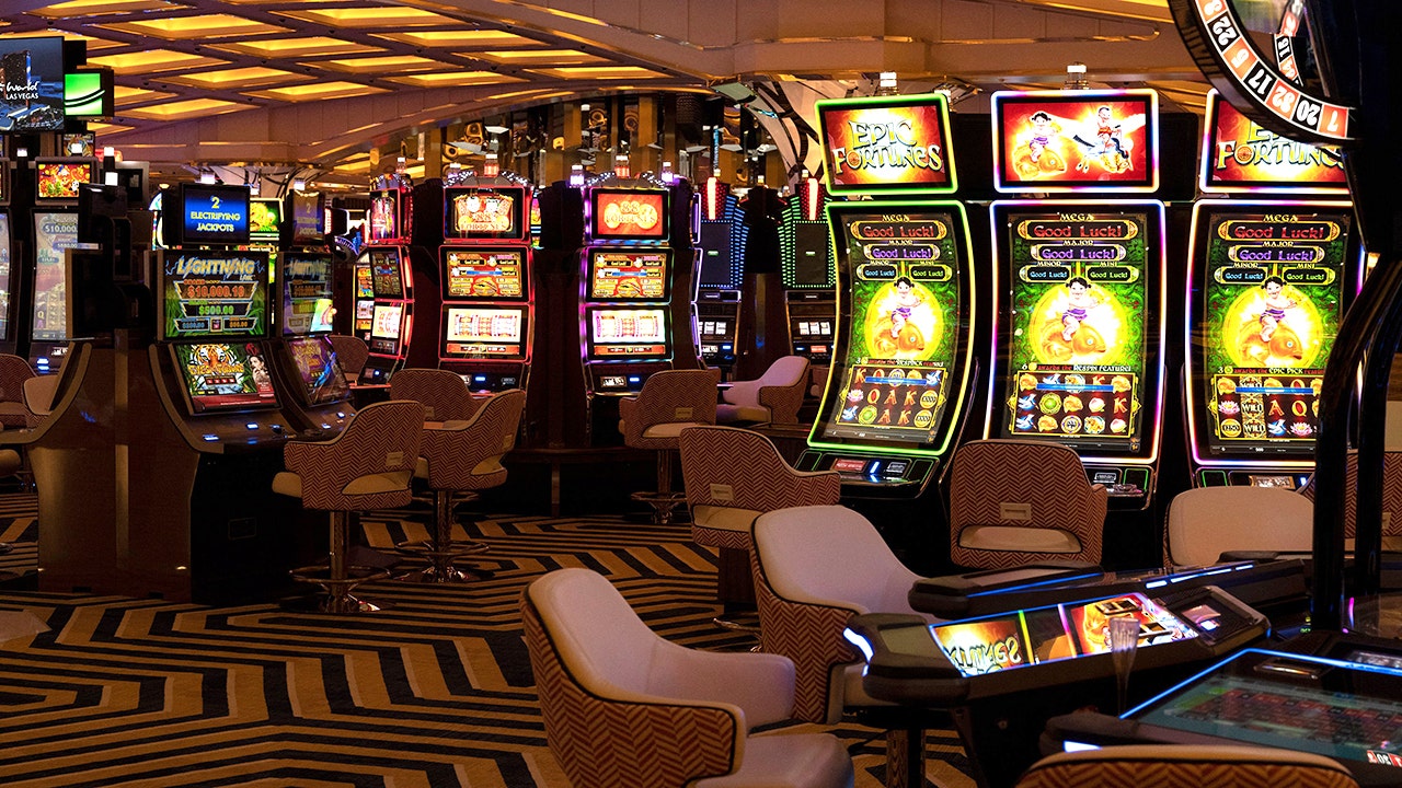 Las Vegas tourism falls 11.3% hurting Nevada employment and workers