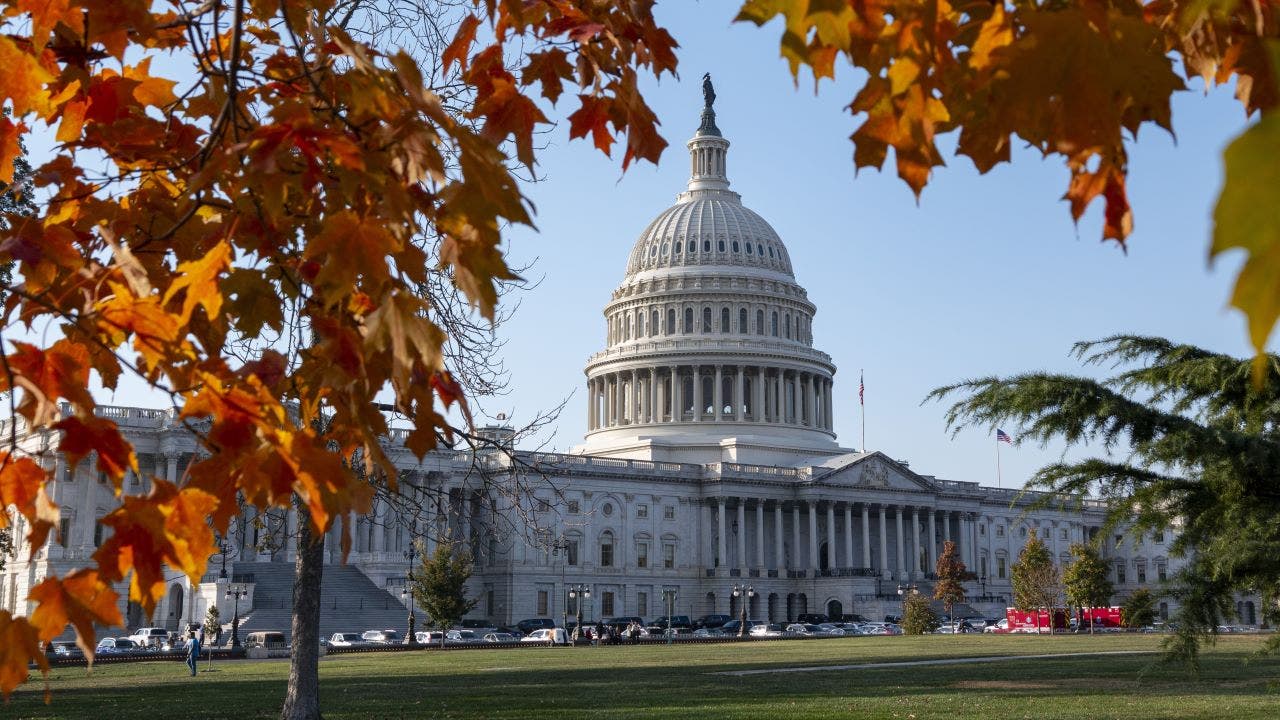 Experts predict minimal economic impact from potential government shutdown