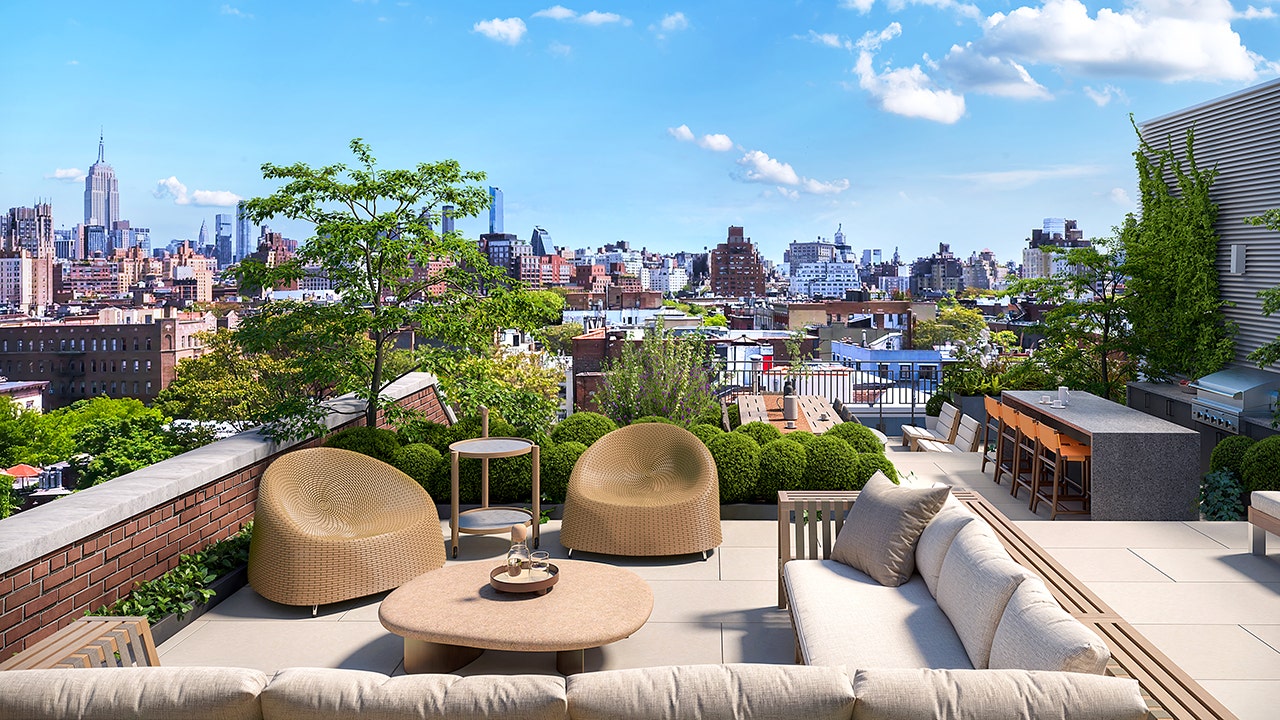 From Carrie Bradshaw to crypto kings, West Village real estate hits record-breaking sales