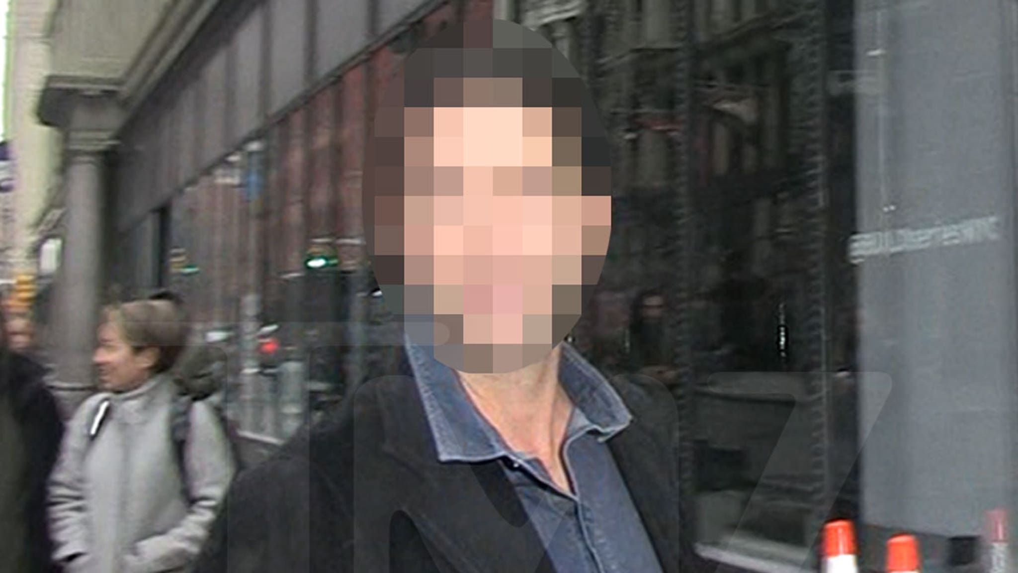 Guess Who This ’90s Sitcom Star Is!