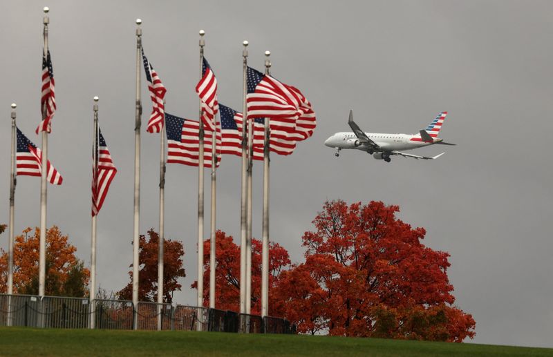 US airlines cut hundreds of flights Friday after FAA shutdown directive