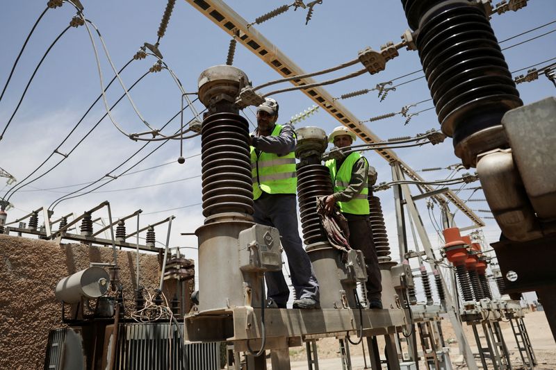 Exclusive-GE Vernova, Siemens Energy in talks to supply gas turbines for Syria reconstruction, sources say