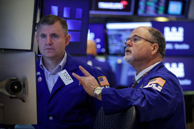U.S. stocks extend sell-off, Treasury yields drop as valuation worries weigh on risk appetite