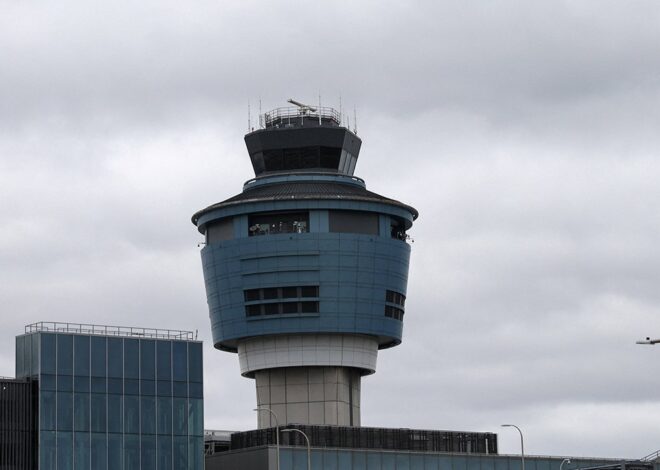 Airlines assist federal workers, aim to prevent flight delays during shutdown