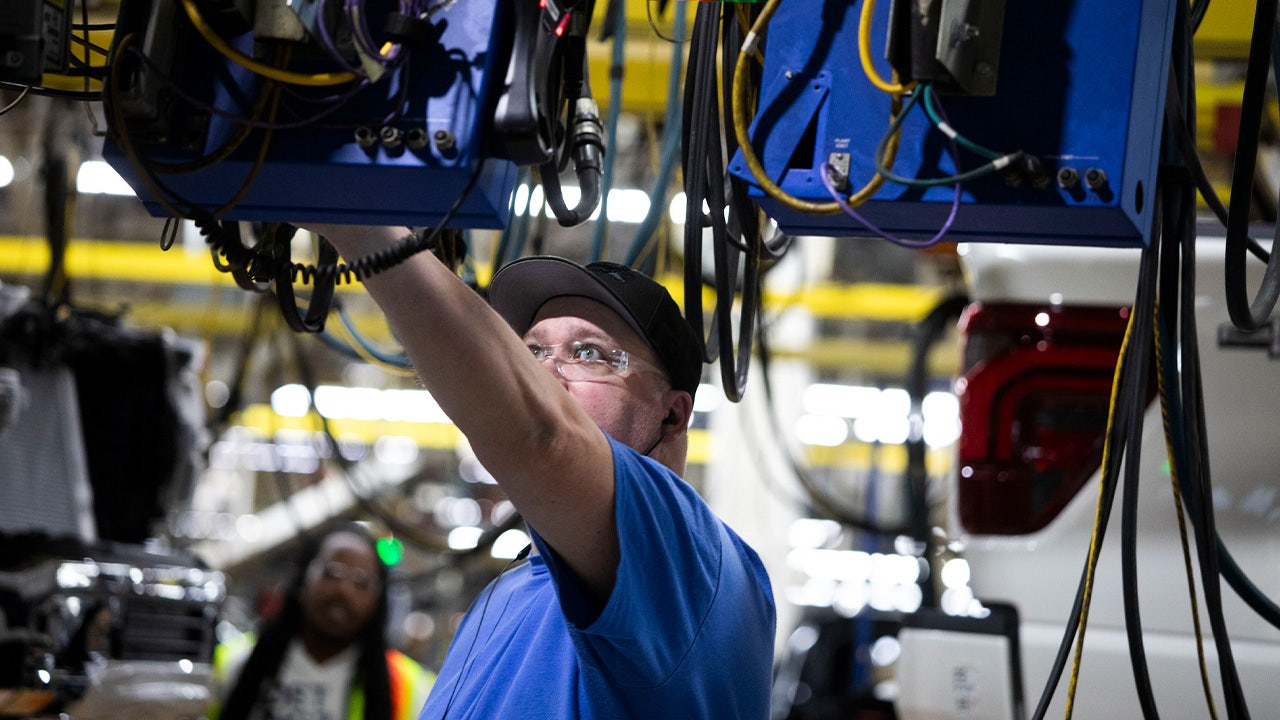 Mike Rowe, Ford CEO warn of manufacturing crisis amid China threat