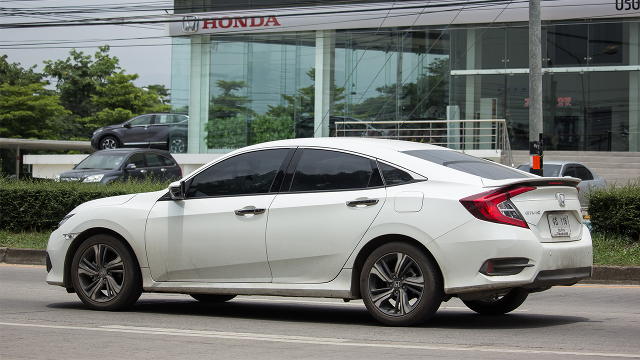 Honda issues recall affecting over 400,000 Civics over risk of wheels coming off