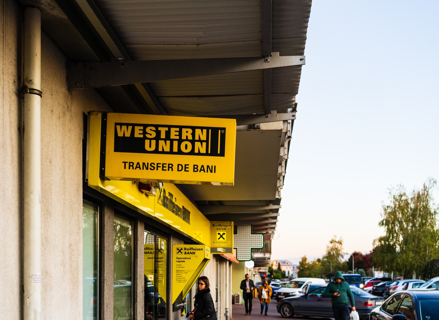 Western Union: A High-Yield Cash Machine At 5x Earnings