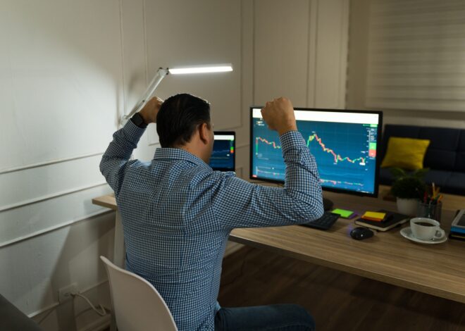 Seeking 15%+ Yields? Here Are 2 BDCs I’m Buying