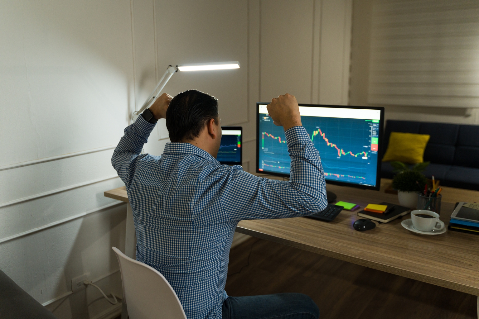 Seeking 15%+ Yields? Here Are 2 BDCs I’m Buying