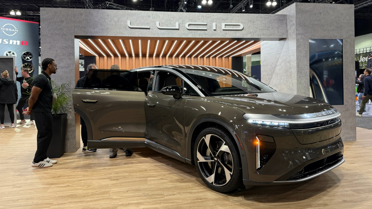 Manufacturers at LA Auto Show optimistic about EV future despite recent sales dip