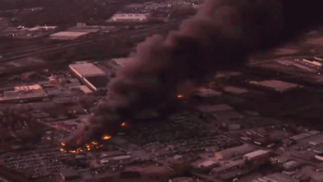 At least 7 dead, 11 injured after UPS plane crash near airport in Kentucky