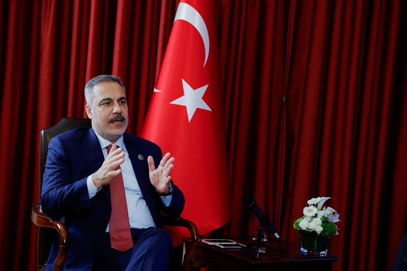 Turkey's Fidan: Gaza governance must precede Hamas disarmament in ceasefire deal