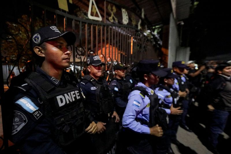 Election protests in Honduras as Congress panel vows not to validate result