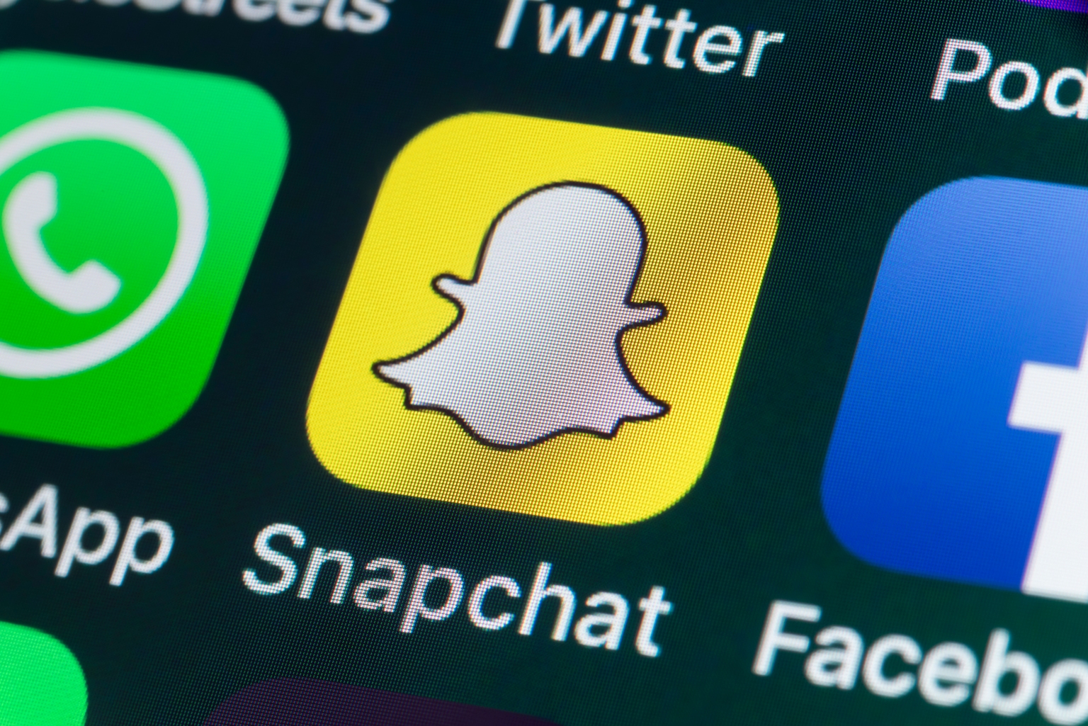 Snap: Execution Remains Solid, But Stock May Consolidate Further (NYSE:SNAP)
